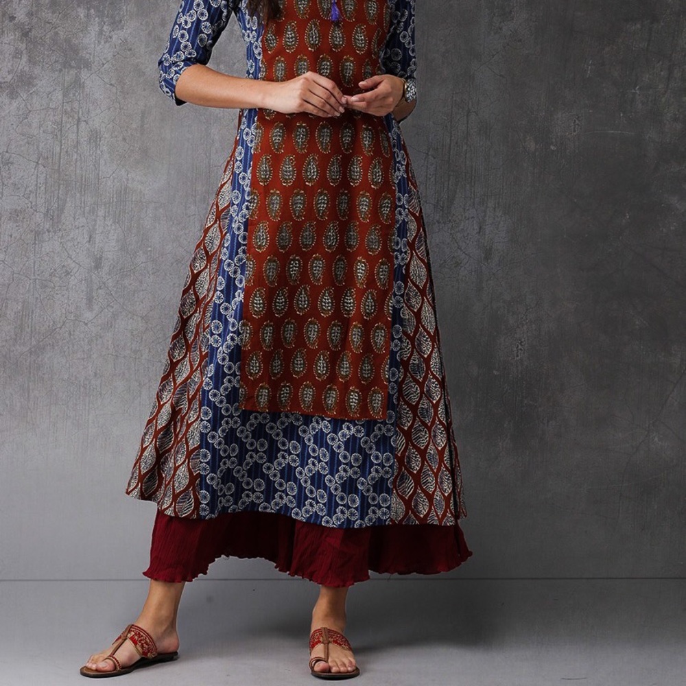 Beautiful maroon and blue printed layered kurta. - Picture 2 of 5